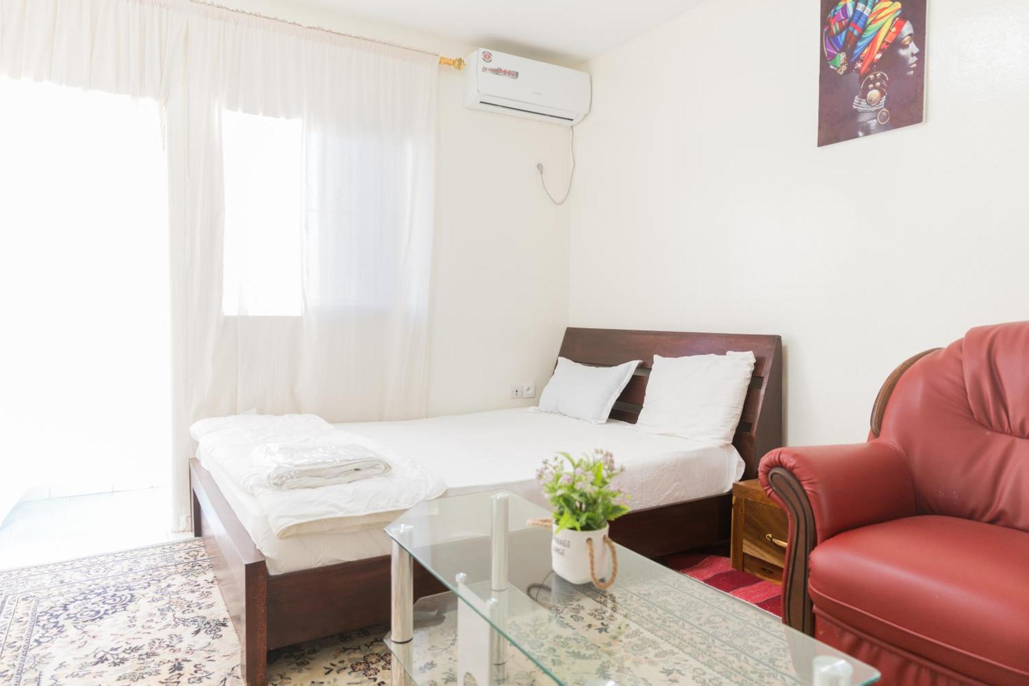 Residence Kane Diallo- Appartements Elegants Et Centraux A ダカール エクステリア 写真