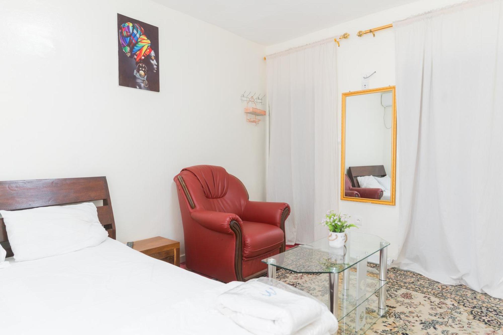 Residence Kane Diallo- Appartements Elegants Et Centraux A ダカール エクステリア 写真